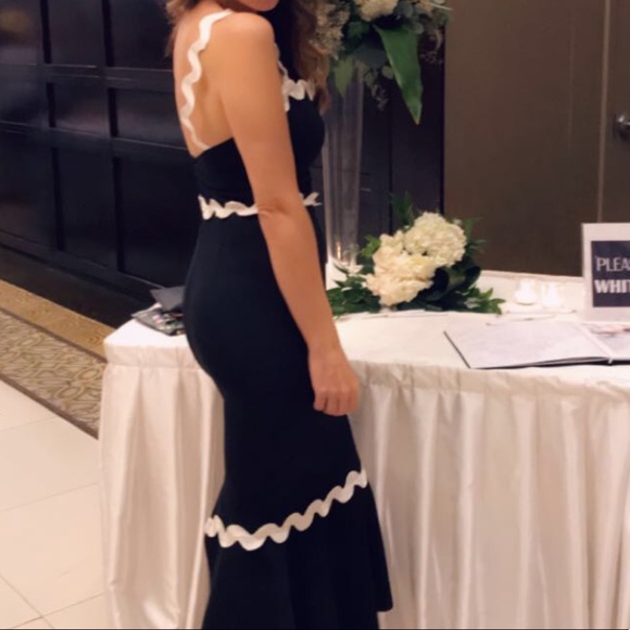 Evening dress. Worn once for a few hours. - Picture 2 of 5